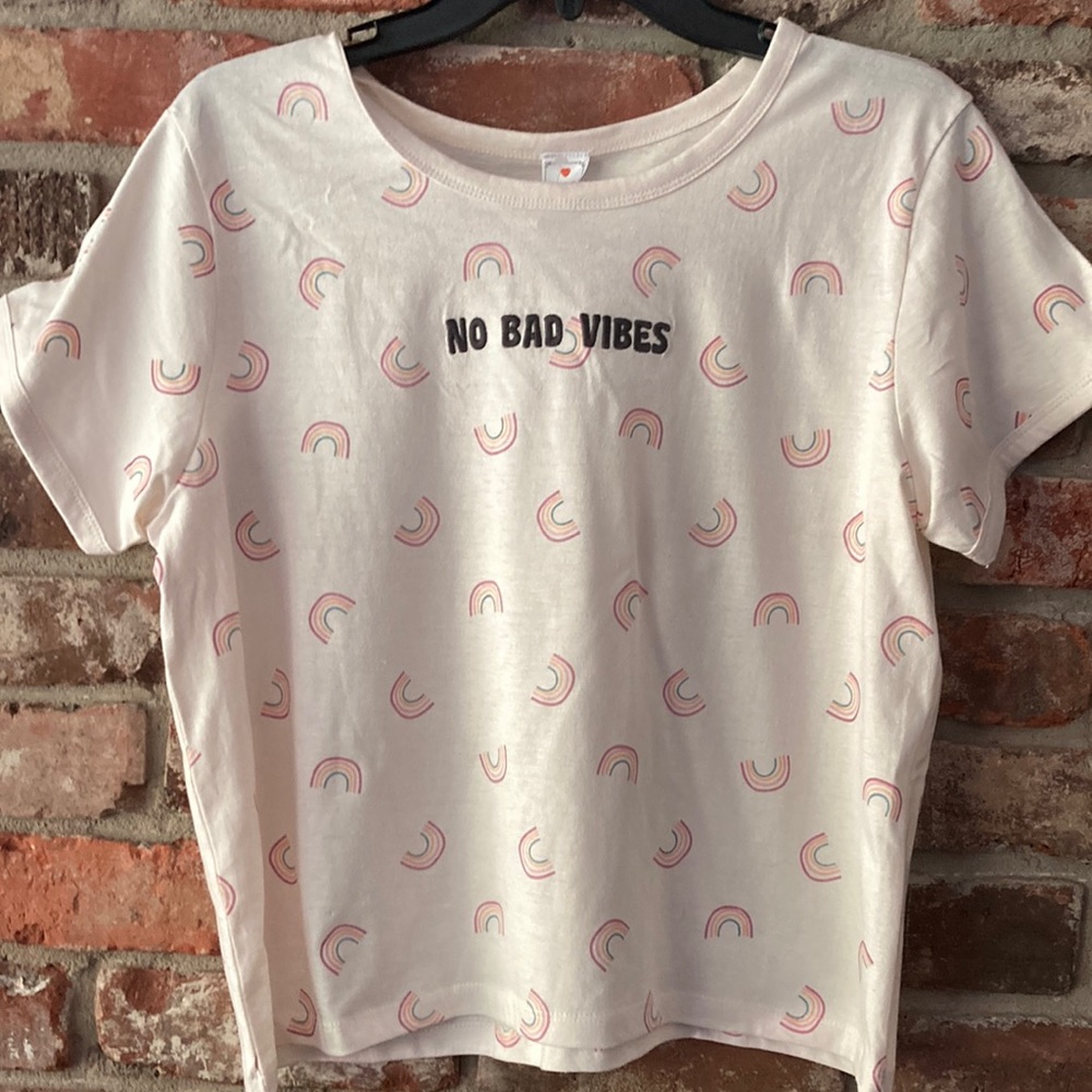 Messy Buns Lazy Days Tee L. NWT